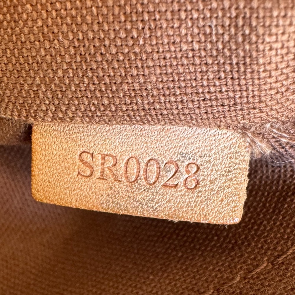 Authentic Louis Vuitton Monogram Palermo PM Tote. . - Picture 14 of 15